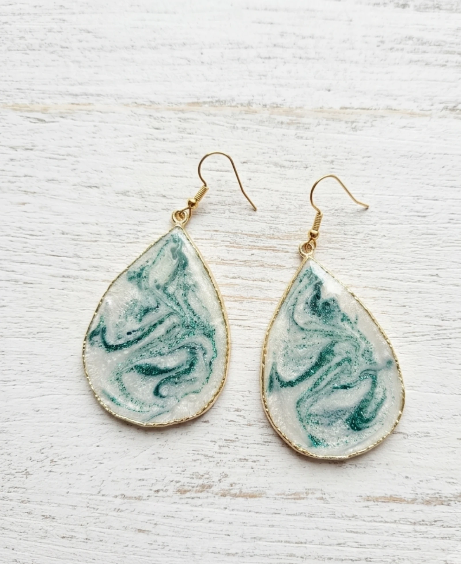 Boucles d'oreilles en résine 🥰